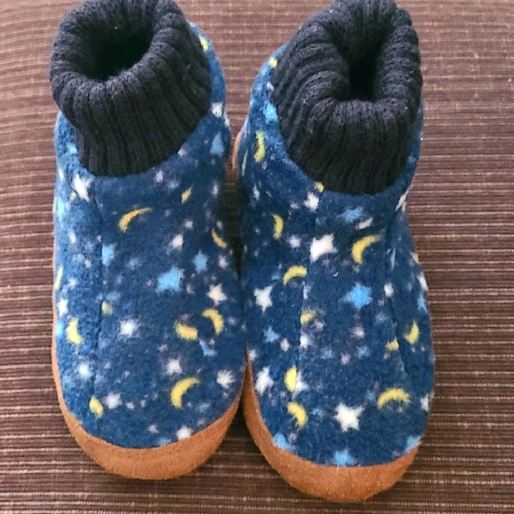 Kids Land's End slippers boy or girl